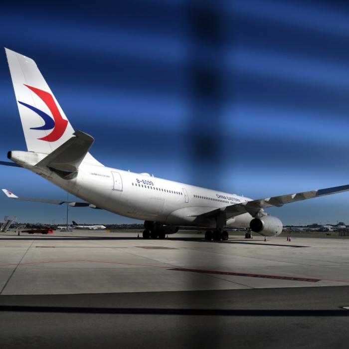 Bislang keine Überlebenden gefunden! Flugzeug mit 132 Insassen verunglückt