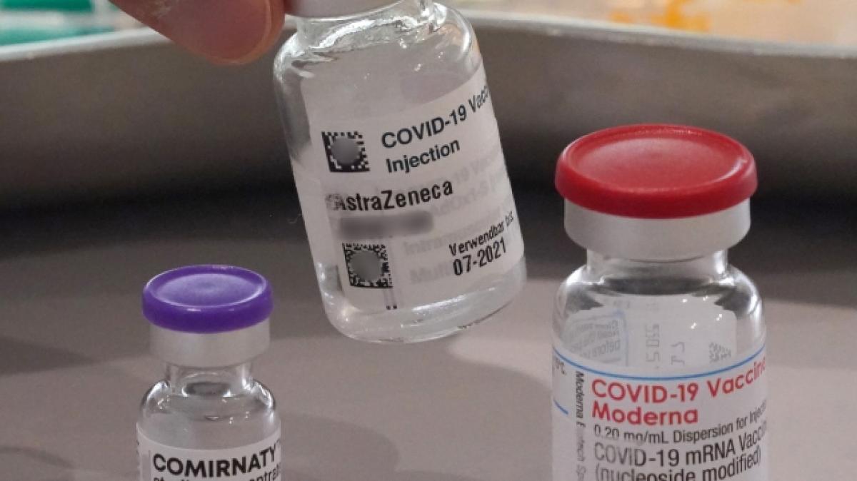 Nach der Impfung mit dem Vaxzevria-Vakzin von Astrazeneca hat ein britischer Familienvater Symptome des Guillain-Barr&eacute;-Syndroms entwickelt (Symbolbild). (Foto)