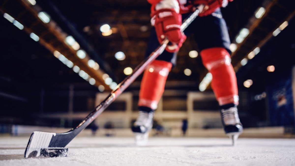 Der slowakische Eishockey-Profi Boris Sardecky ist bei einem Spiel auf dem Eis kollabiert und wenig sp&auml;ter gestorben - der Angreifer der Bratislava Capitals wurde nur 24 Jahre alt (Symbolbild). (Foto)