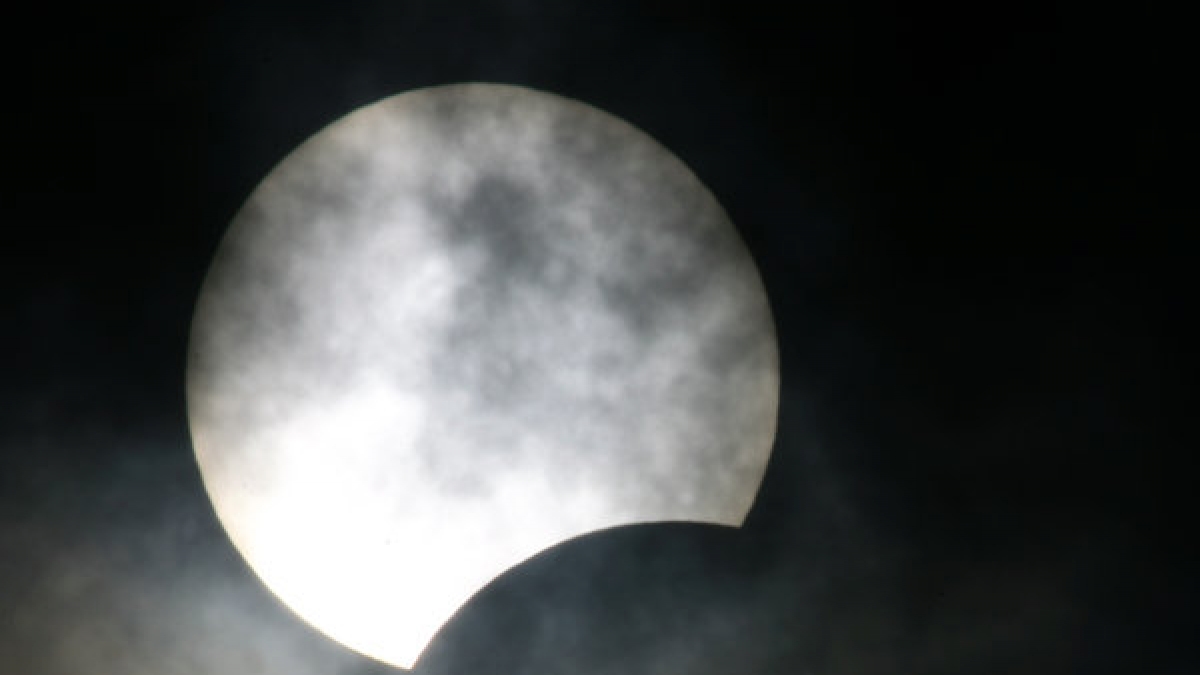 Sonnenfinsternis &uuml;ber Deutschland: Finden Sie hier die richtige Uhrzeit! (Foto)