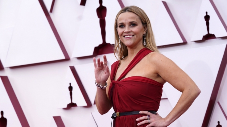 Reese Witherspoon strahlte in einer eleganten Robe von Christian Dior.