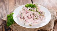 Gleich zwei vegane Wurstsalate aus der Rügenwalder-Produktpalette müssen nach Verunreinigungen mit Plastiksplittern zurückgerufen werden (Symbolfoto).