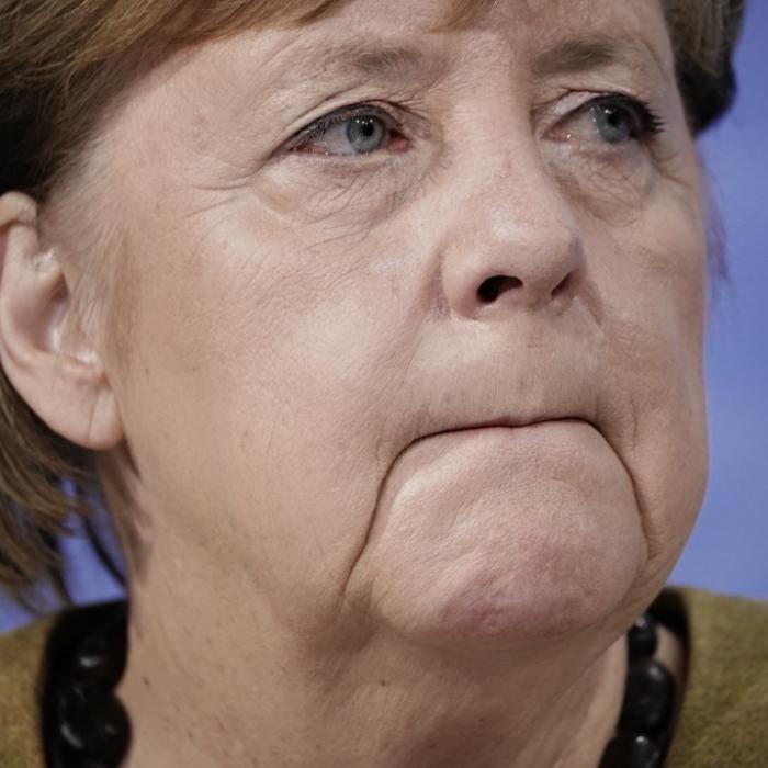 Pflegeheim-Desaster! Merkel gesteht Fehler beim Corona-Schutz