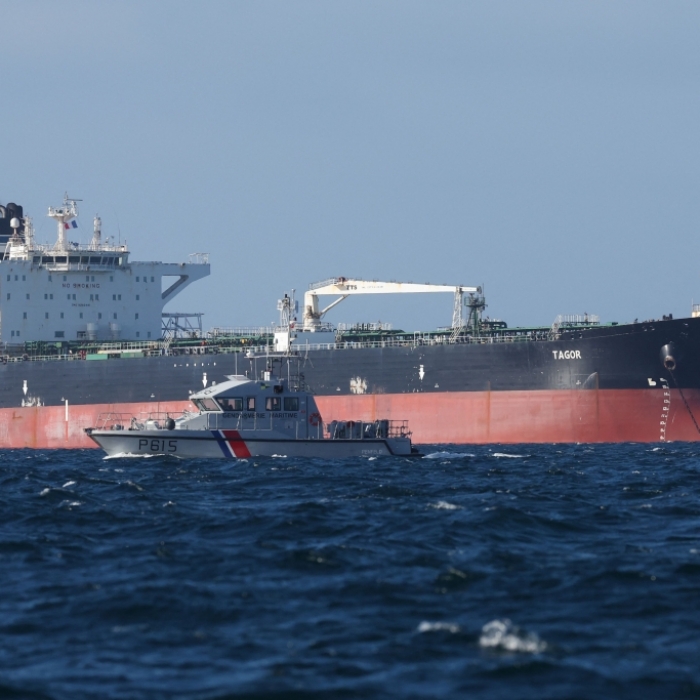 Beunruhigende Luftaufnahmen - Russland bewaffnet erstmals zivilen Gas-Tanker