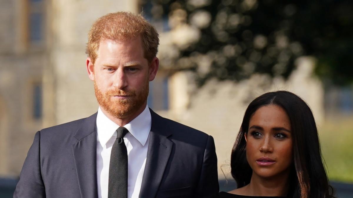 Influencer tanzen im Buckingham Palace und parodieren Meghan und Harry.&nbsp; (Foto)