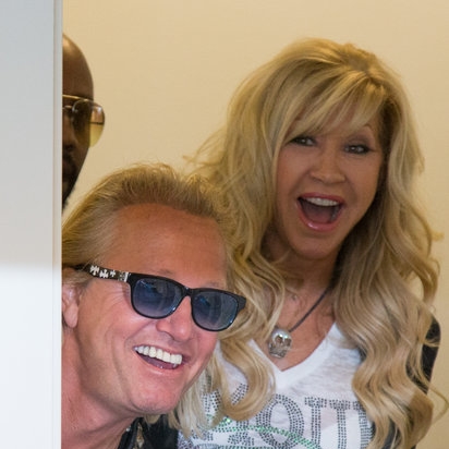 Robert geifert blonde Sex-Bombe an - und es ist NICHT Carmen!