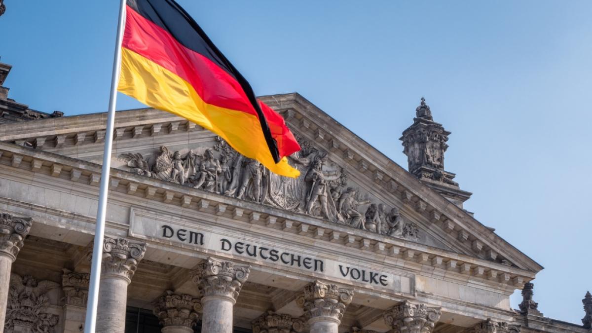 Einb&uuml;rgerungsreform, WM-Aus und Co. - diese Themen besch&auml;ftigten Deutschland diese Woche. (Foto)