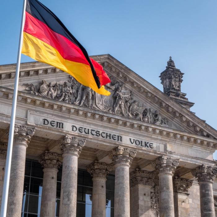 Debatte um Einbürgerungsreform, bitteres WM-Aus, Panik wegen Medikamentenknappheit