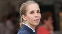 Nina Neuer genießt ihre Ferien im Mittelmeer ohne Ehemann Manuel Neuer, dafür mit ihrer Freundin Victoria Swarovski.