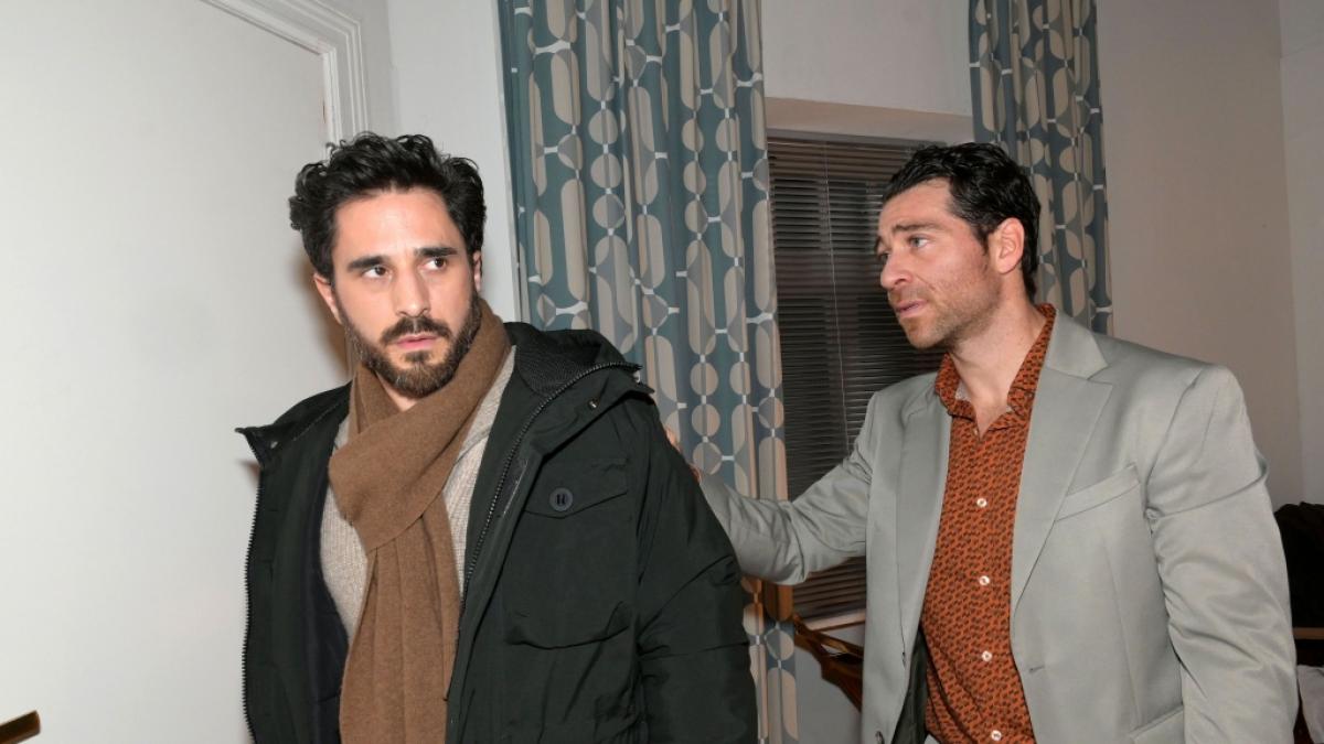 Der Konflikt zwischen Tobias (Jan KIttmann, l.) und Carlos (Patrick Fernandez) nimmt vorerst kein Ende. (Foto)