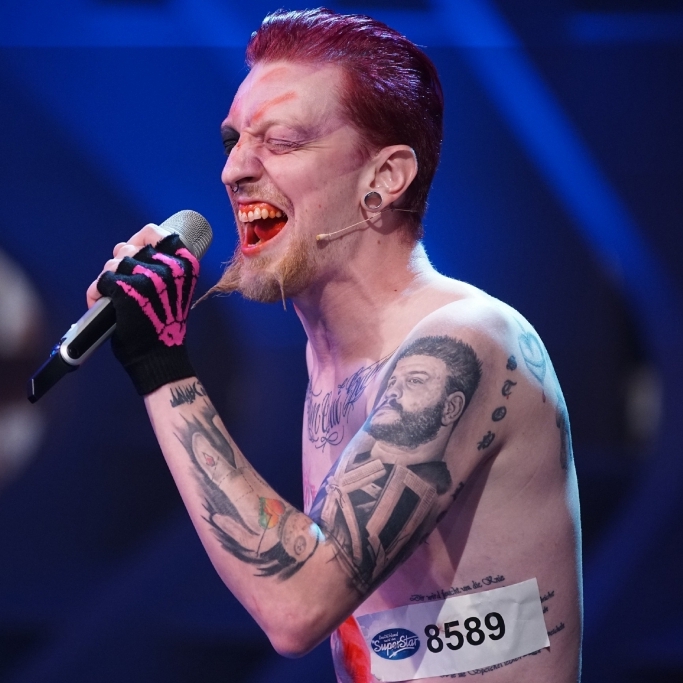 So lebt der verrückte DSDS-Kandidat Olly privat