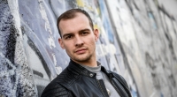 Eric Stehfest zählt auch nach seinem Ausstieg bei GZSZ zu den absoluten Fan-Lieblingen.