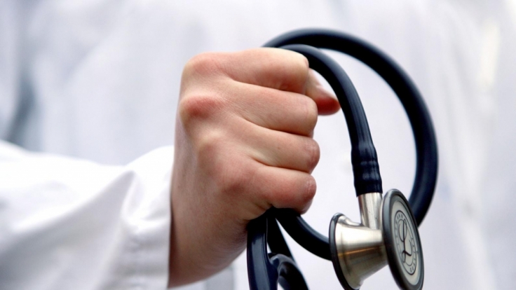 Die Vergewaltigung mehrerer Patientinnen war für einen Gynäkologen aus Frankreich nur «Verführung».