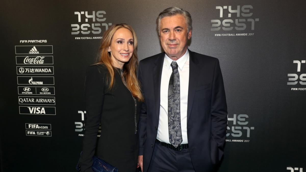 Carlo Ancelotti mit seiner Frau&nbsp;Mariann Barrena McClay bei den Best Fifa Awards 2017. (Foto)