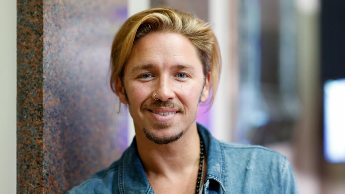 Gil Ofarim machte Anfang Oktober 2021 Antisemitismus-Vorw&uuml;rfe gegen Mitarbeiter eines Leipziger Hotels &ouml;ffentlich - auch Wochen sp&auml;ter sind die Ermittlungen zu den Umst&auml;nden noch nicht abgeschlossen. (Foto)