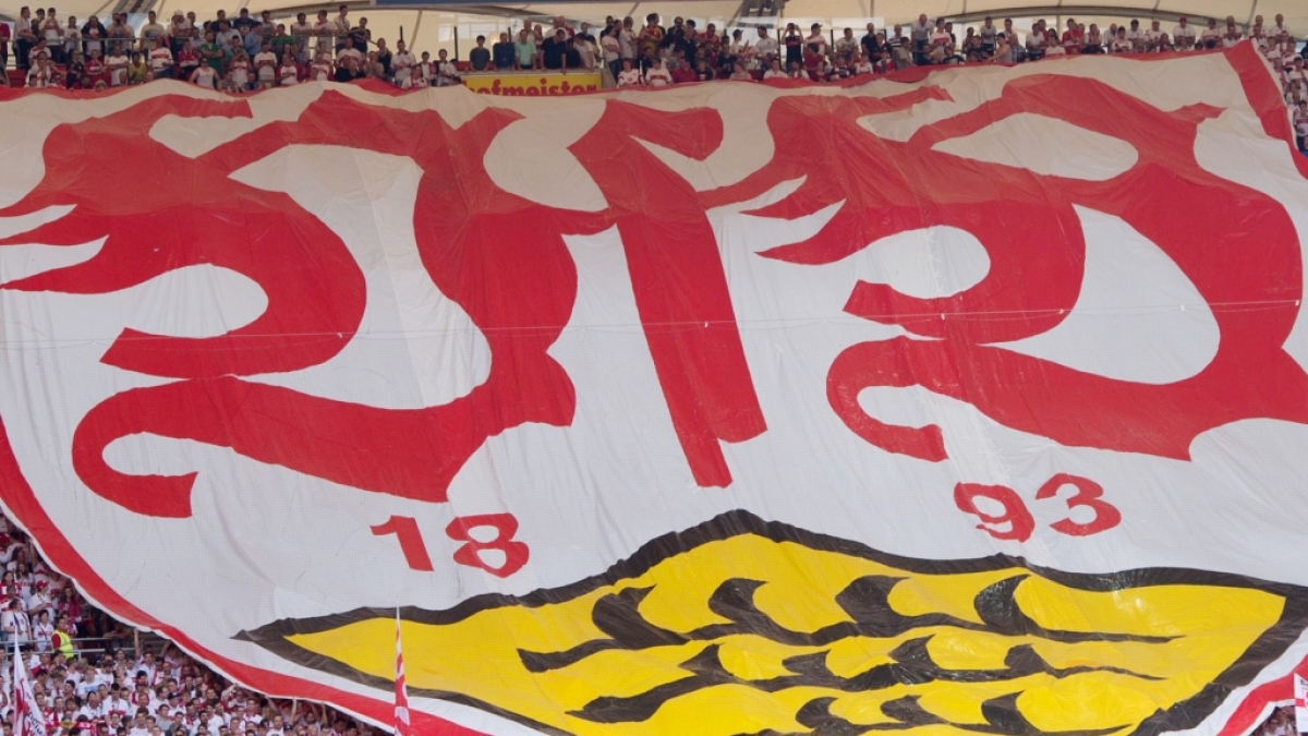 Mit gro&szlig;en Bannern unterst&uuml;tzen die Fans den VfB Stuttgart. (Symbolbild) (Foto)