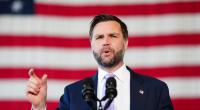 JD Vance verteidigt die Verbal-Attacke auf Michelle Obama beim UFC-Spektakel am Weißen Haus.