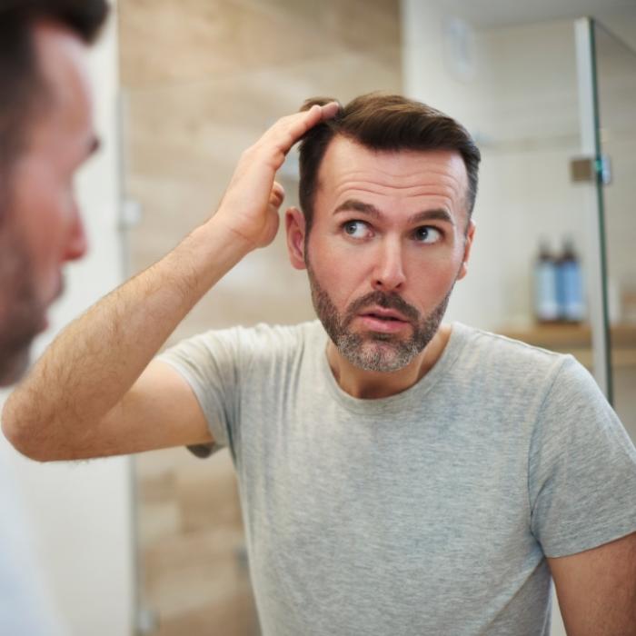 Welche Mittel helfen wirklich bei Haarausfall - und welche nicht?