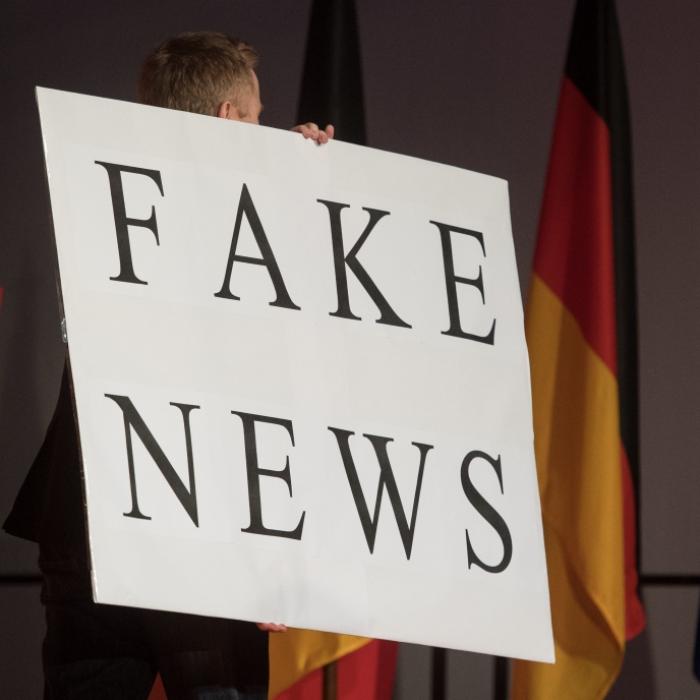 Tödlicher als Covid-19! DIESE Fake-News kosten Menschenleben