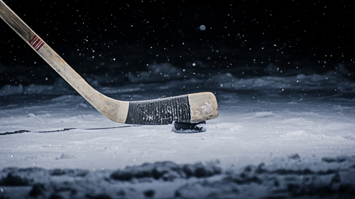 Eishockey-Spieler&nbsp;Timur Faizutdinov starb durch einen Puck. (Foto)