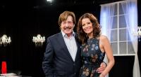 Moderator Jörg Dräger und seine Assistentin Simone Dericks vor der Aufzeichnung seiner Show 