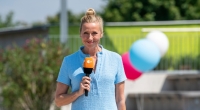 Andrea Kiewel begrüßt ihr Publikum am 11. Juli 2021 im 