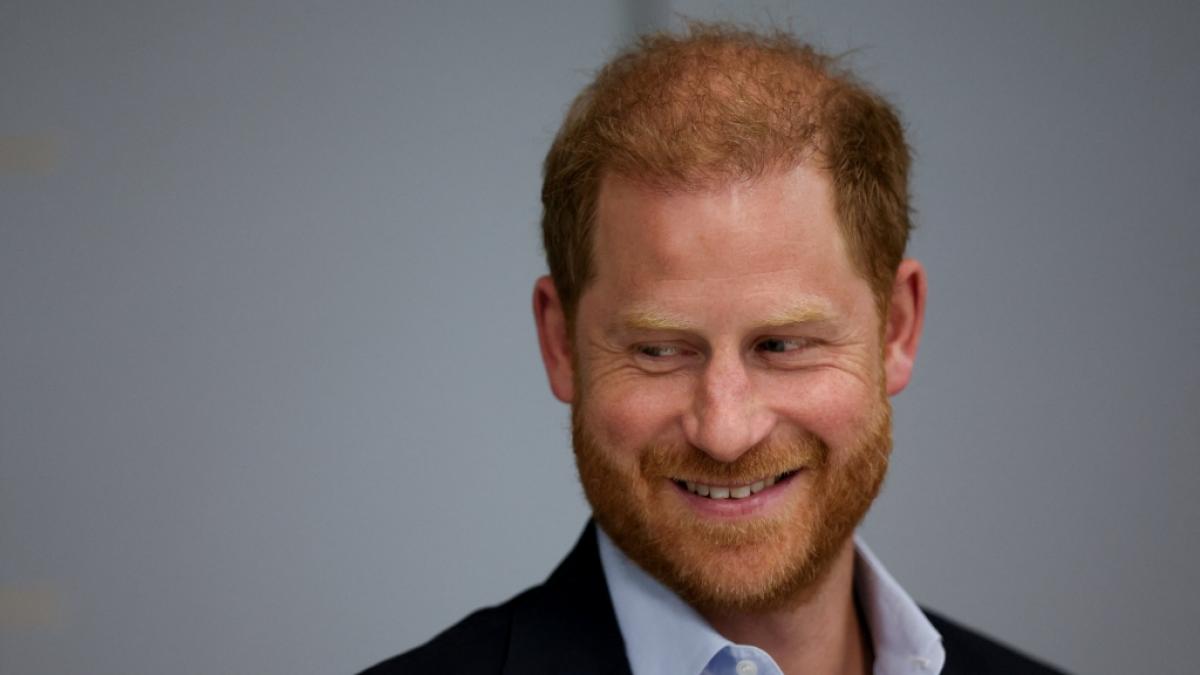 Erstmals nach 19 Monaten haben sich Prinz Harry und K&ouml;nig Charles zu einem intimen Treffen verabredet. Dabei gab Harry seinem Vater ein Versprechen. (Foto)