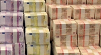 Wer zu viel Geld auf dem Konto bunkert, muss Strafzinsen zahlen - oder riskiert die Kündigung der Bank.