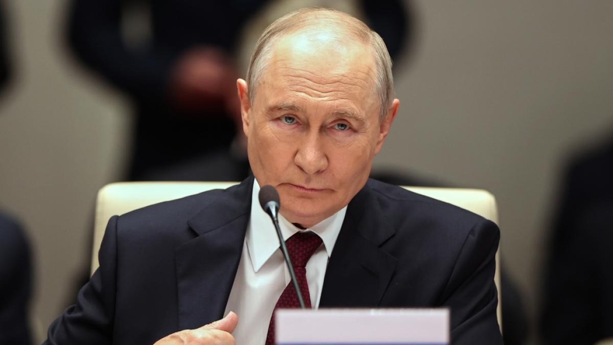 N&auml;chster schwerer Schlag gegen Putin? Die&nbsp;Ukraine hat einen russischen Drohnenhafen mit &uuml;ber 100 offen gelagerten Angriffsdrohnen getroffen. (Foto)