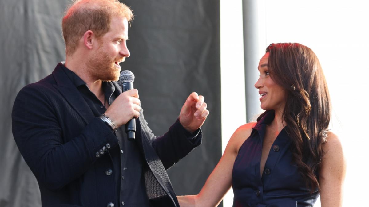 Die &uuml;berdeutliche Ansage von K&ouml;nig Charles III. soll Prinz Harry und Meghan Markle eiskalt erwischt haben. (Foto)