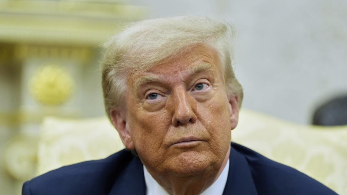 Trumps fr&uuml;herer Stabschef im Wei&szlig;en Haus glaubt, dass der US-Pr&auml;sident in den Epstein-Akten stehen kann. (Foto)