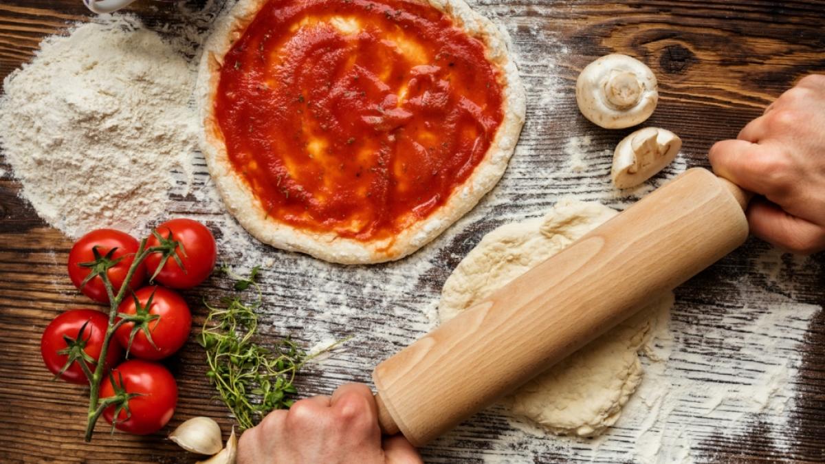 Ende Mai 2024 wird Bio-Pizzateig zur&uuml;ckgerufen, der in mehreren Bundesl&auml;ndern verkauft wurde (Symbolfoto). (Foto)