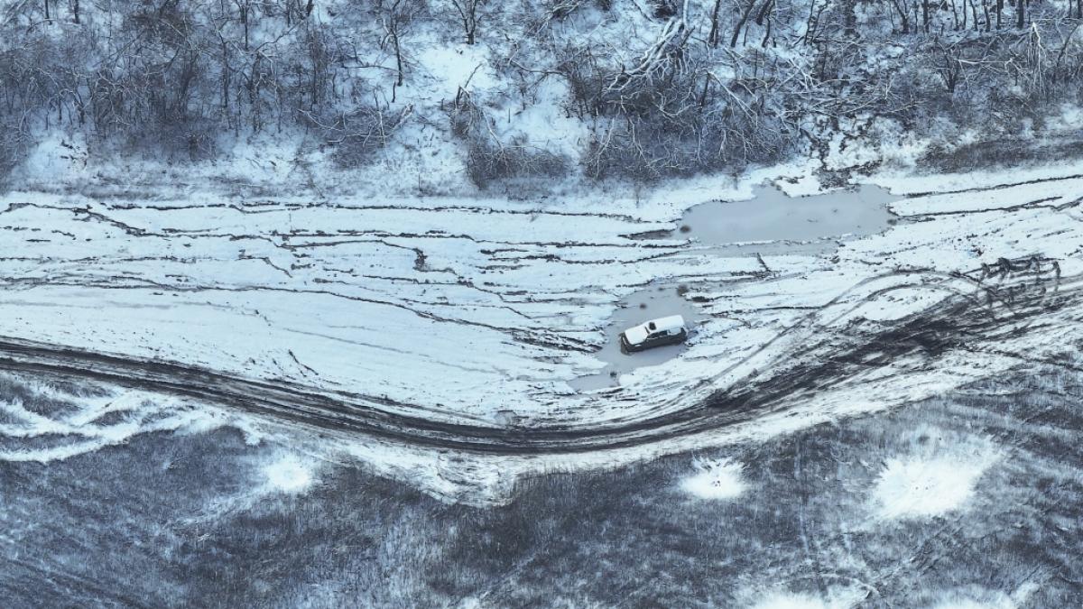 Luftaufnahme an der Frontlinie in der N&auml;he von Bachmut in der Region Donezk. (Foto)