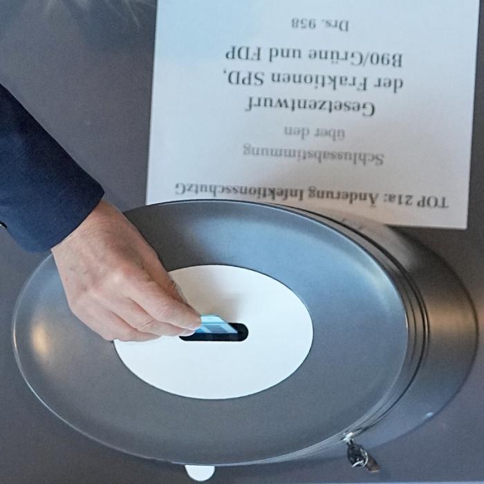 Bundestag beschließt neues Infektionsschutzgesetz - was gilt jetzt?