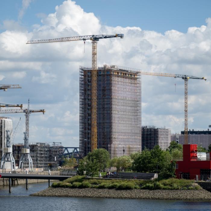 Drama in der HafenCity! Drei Tote bei Arbeitsunfall, weitere vermisst