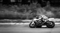 Der Motorrad-Pilot Dennis Lippert ist nach einem tragischen Unfall mit nur 23 Jahren gestorben (Symbolfoto).