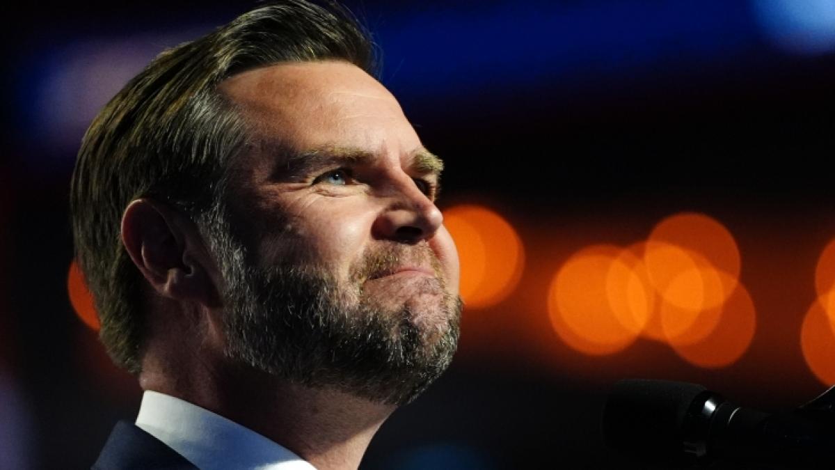 JD Vance t&auml;tigte hinter Donald Trumps R&uuml;cken einen pikanten Anruf. (Foto)