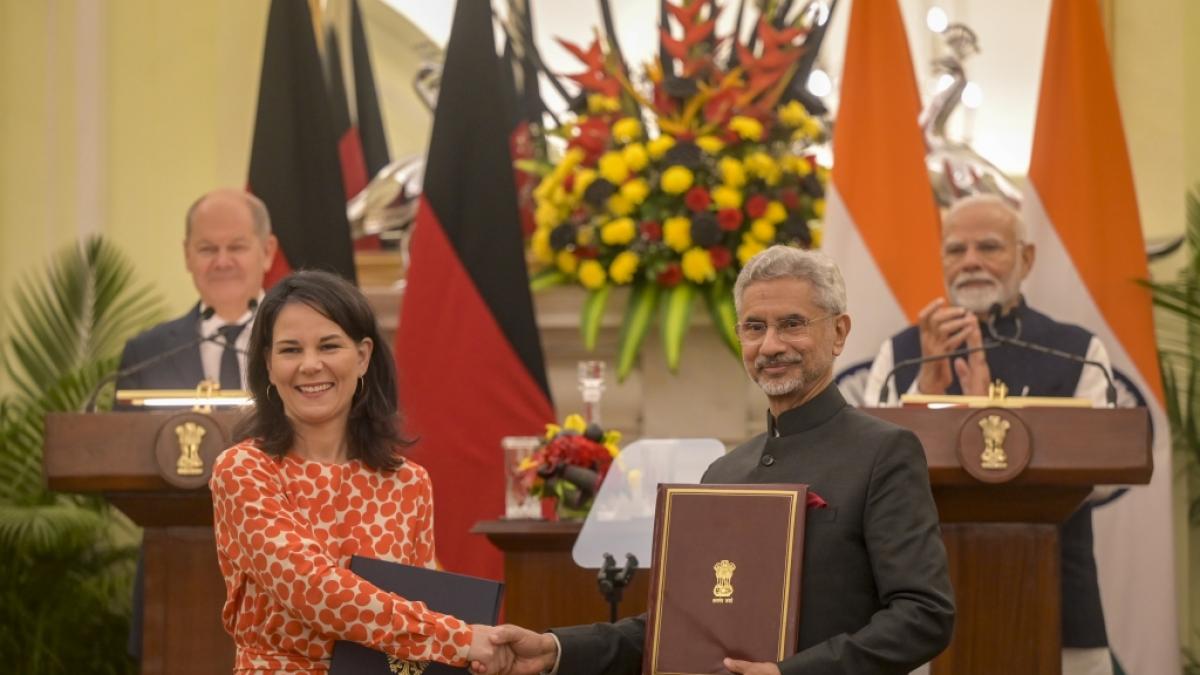 Annalena Baerbock begeisterte auf ihrer Indienreise im Netz mit ihrem Outfit. (Foto)