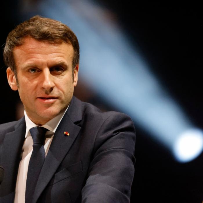 Blamage beim Nato-Notfallgipfel! Frankreich-Präsident öffentlich abgewiesen