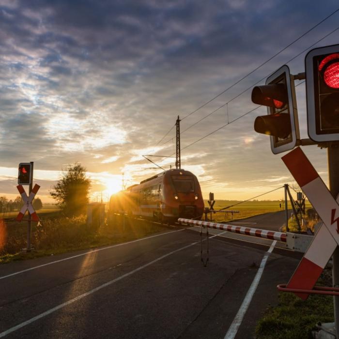 Die Schranke war unten! Familienvater (37) stirbt nach S-Bahn-Unfall