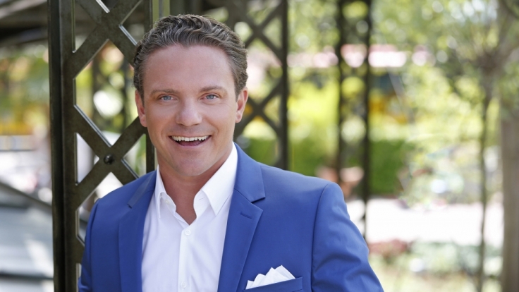 Auch an diesem Sonntag begrüßt Stefan Mross viele Gäste bei