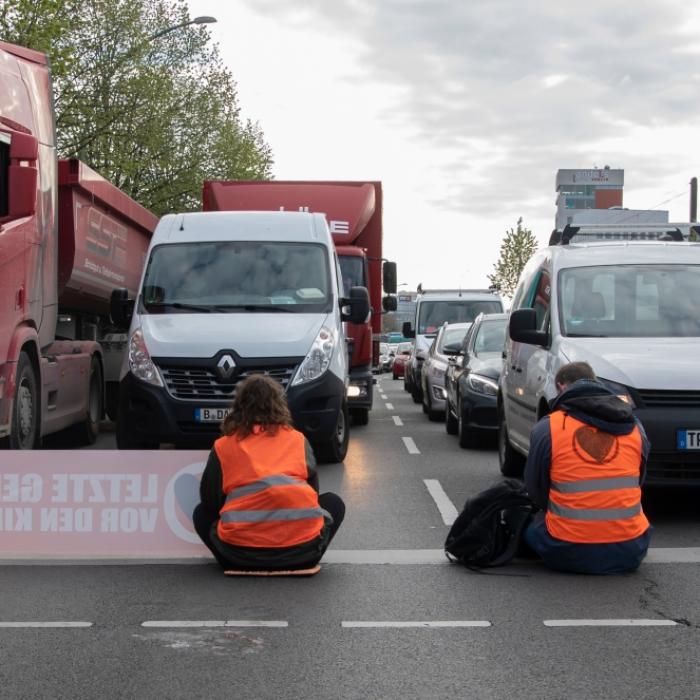 Anfangsverdacht bestätigt! Gehören Klimakleber einer kriminellen Vereinigung an?