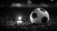 Die Fußball-Welt trauert um den mit 26 Jahren verstorbenen Profi Marcos Olmedo.(Symbolbild)
