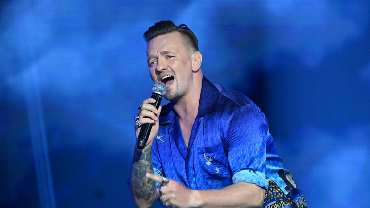 Ben Zucker performt auf der B&uuml;hne der "Beatrice Egli Show". (Foto)