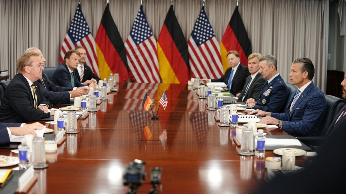 Ein wichtiges Thema ist, ob und wie die US-Streitkr&auml;fte ihre Truppenpr&auml;senz in Europa &ndash; wichtig f&uuml;r Abschreckung und Verteidigung &ndash; &auml;ndern. (Foto)