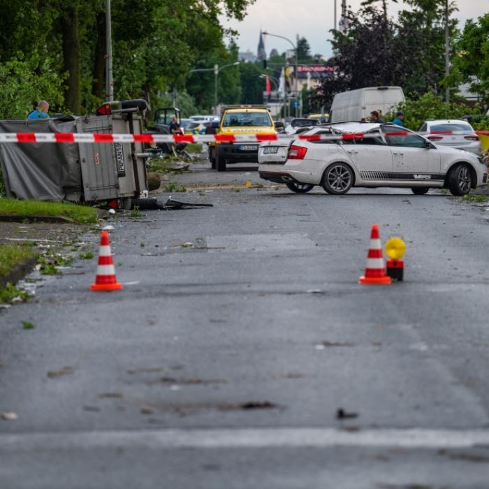 Tornado-Horror in NRW // Eklat um 