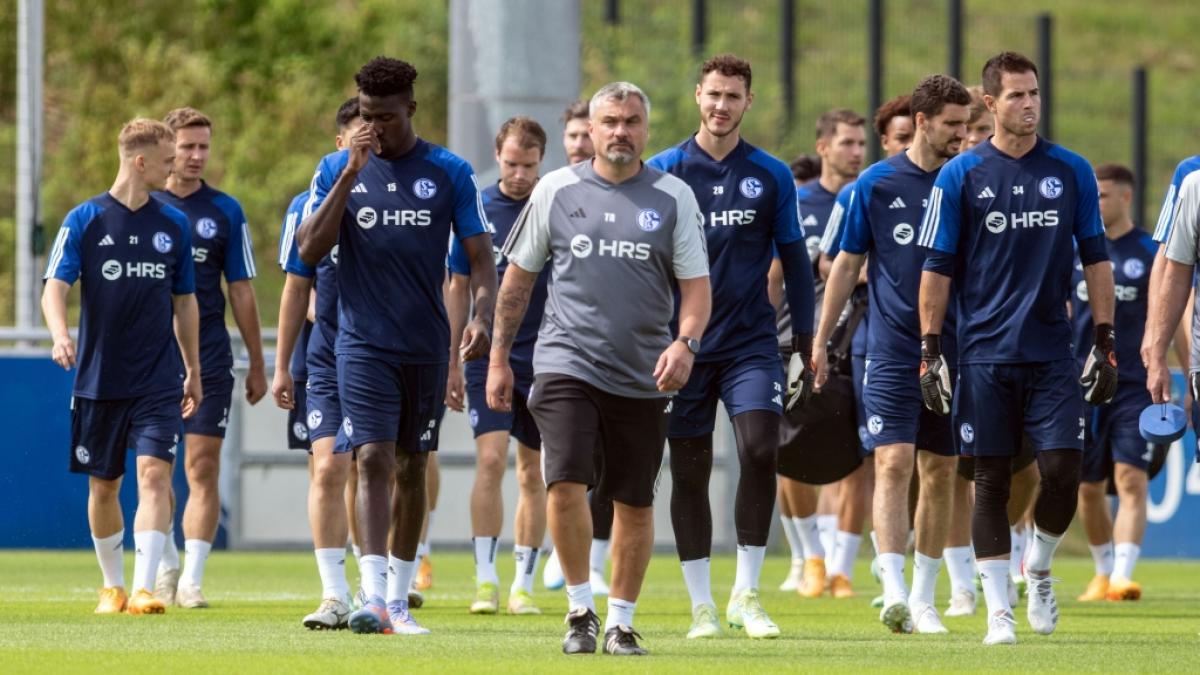 Der FC Schalke 04 bereitet sich auf die neue Saison in der 2. Bundesliga vor. (Foto)