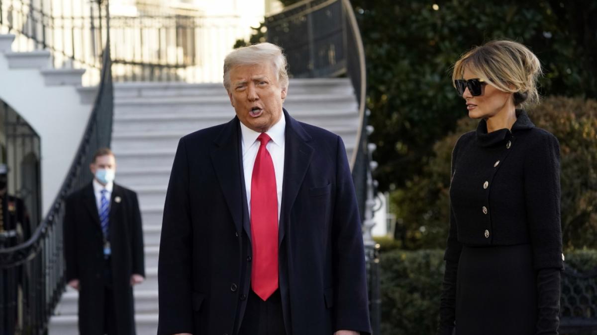 Immer sch&ouml;n auf Abstand: Donald Trump und seine Frau Melania. (Foto)