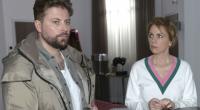 John (Felix von Jascheroff) und Yvonne (Gisa Zach) wollen die Hoffnung um Laura nicht aufgeben.