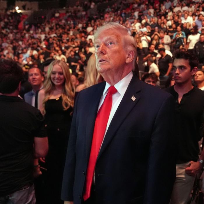 Politik-Analyst zieht bitteres Fazit - US-Präsident schadet seiner Partei